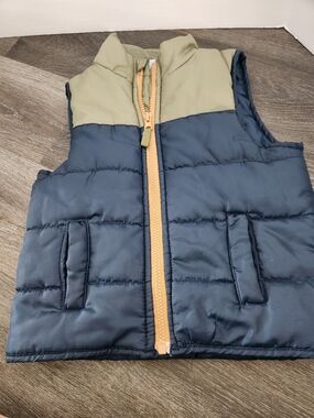 Kids Puffer Vest in Olive and Navy with Contrast Zip Boys 4T
